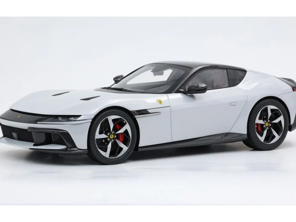 Ferrari 12Cilindri Bianco Artico (Artic White) with Black Top with DISPLAY CASE Limited Edition to 48 pieces Worldwide 1/18 Model Car by BBR