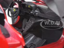 Ferrari FXX-K #10 Red 1/18 Diecast Model Car Bburago 16010