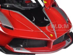 Ferrari FXX-K #10 Red 1/18 Diecast Model Car Bburago 16010