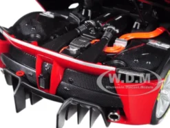 Ferrari FXX-K #88 Red Signature Series 1/18 Diecast Model Car Bburago 16907