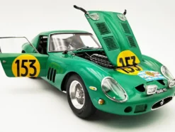 Ferrari 250 GTO #153 David Piper - Dan Margulies