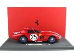 Ferrari 250 GTO #25 Innes Ireland - Tony Maggs