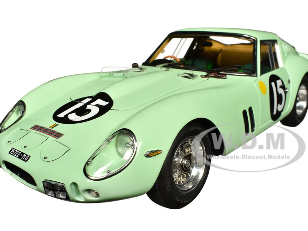 Ferrari 250 GTO #15 Innes Ireland U D T Laystall Racing Team Winner Goodwood Tourist Trophy 1962 Limited Edition to 2200 pieces Worldwide 1/18 Diecast Model Car CMC M-247