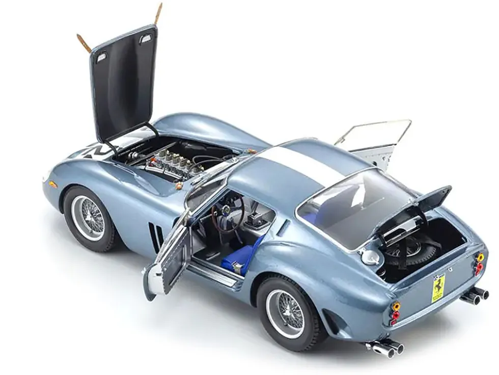 Ferrari 250 GTO #24 Phil Hill - Olivier Gendebien 2nd Place "Sebring 12 Hours" (1962) 1/18 Diecast Model Car by Kyosho
