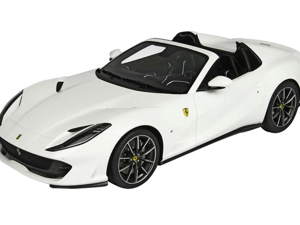 2019 Ferrari 812 GTS Convertible Avus White DISPLAY CASE Limited Edition 32 pieces Worldwide 1/18 Model Car BBR P18184E