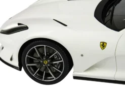 2019 Ferrari 812 GTS Convertible Avus White DISPLAY CASE Limited Edition 32 pieces Worldwide 1/18 Model Car BBR P18184E