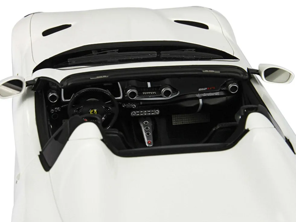 2019 Ferrari 812 GTS Convertible Avus White DISPLAY CASE Limited Edition 32 pieces Worldwide 1/18 Model Car BBR P18184E