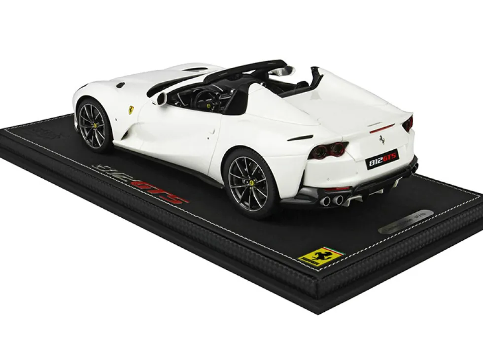 2019 Ferrari 812 GTS Convertible Avus White DISPLAY CASE Limited Edition 32 pieces Worldwide 1/18 Model Car BBR P18184E