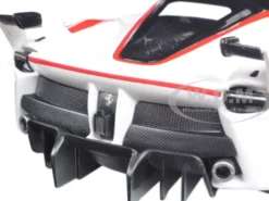 Ferrari Racing FXX-K #75 White 1/24 Diecast Model Car Bburago 26301