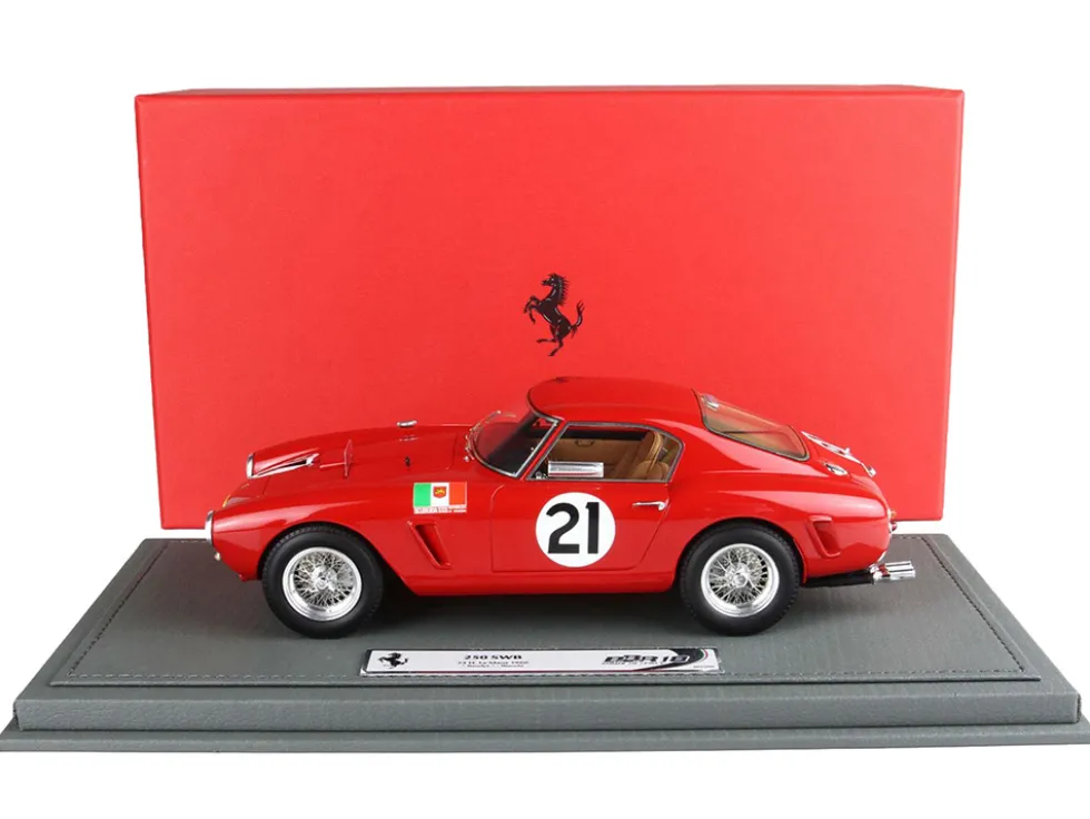 Ferrari 250 SWB #21 "Beurlys" (Jean Blaton) - Lucien Bianchi "24 Hours of Le Mans" (1960) with DISPLAY CASE Limited Edition to 200 pieces Worldwide 1/18 Model Car by BBR