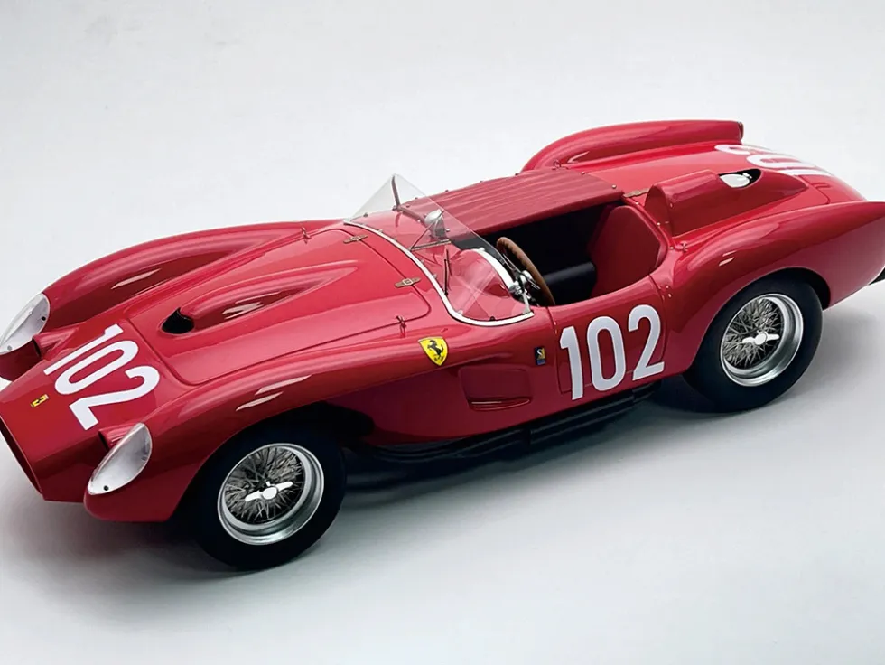 Ferrari 250 TR Pontoon-Fender #102 Wolfgang von Trips - Mike Hawthorn "Scuderia Ferrari" 3rd Place "Targa Florio" (1958) "Mythos Series" with Display Case Limited Edition to 50 pieces Worldwide 1/18 Model Car by Tecnomodel