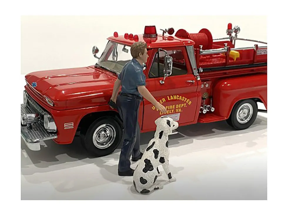 Firefighters Fire Dog Training Figures Trainer Dog 1/18 Scale Models American Diorama 76320