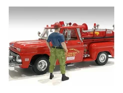 Firefighters Off Duty Figure 1/24 Scale Models American Diorama 76421