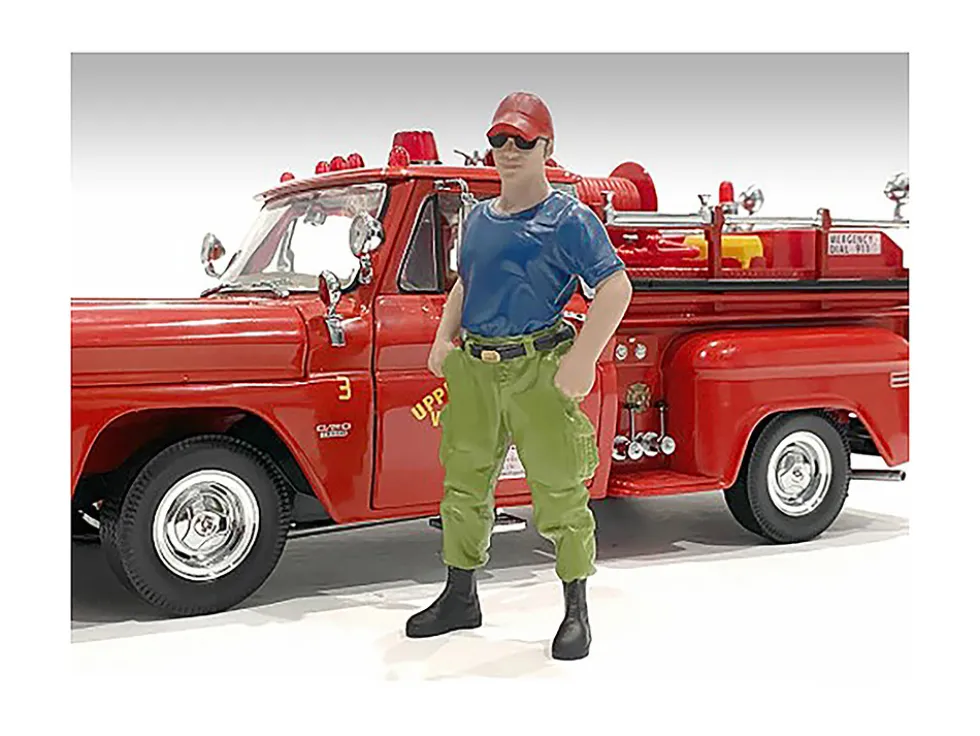 Firefighters 6 piece Figure Set 4 Males 1 Dog 1 Accessory 1/18 Scale Models American Diorama 76318-76319-76320-76321