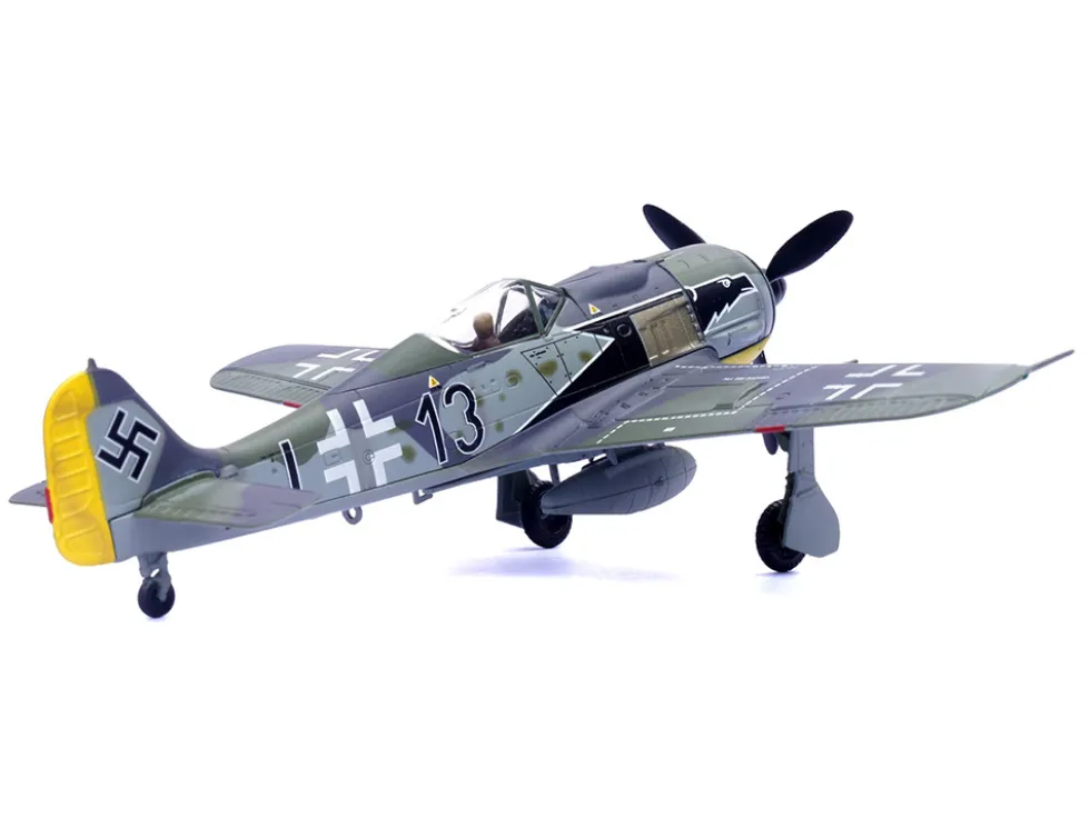Focke-Wulf Fw 190A Aircraft "Black 13, 8./JG 2 Richthofen, France" (1943) German Luftwaffe 1/72 Diecast Model Airplane by Legion