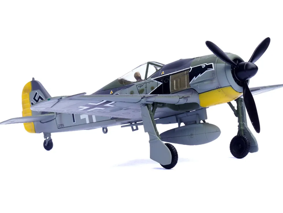 Focke-Wulf Fw 190A Aircraft "Black 13, 8./JG 2 Richthofen, France" (1943) German Luftwaffe 1/72 Diecast Model Airplane by Legion