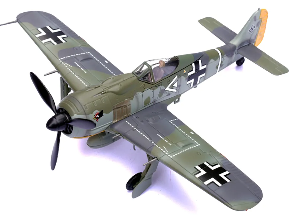 Focke-Wulf Fw 190A Aircraft "108-Victory Ace Hauptmann Hans 'Assi' Hahn, Gruppenkommandeur, III./JG 2 Richthofen, France" (1942) German Luftwaffe 1/72 Diecast Model Airplane by Legion