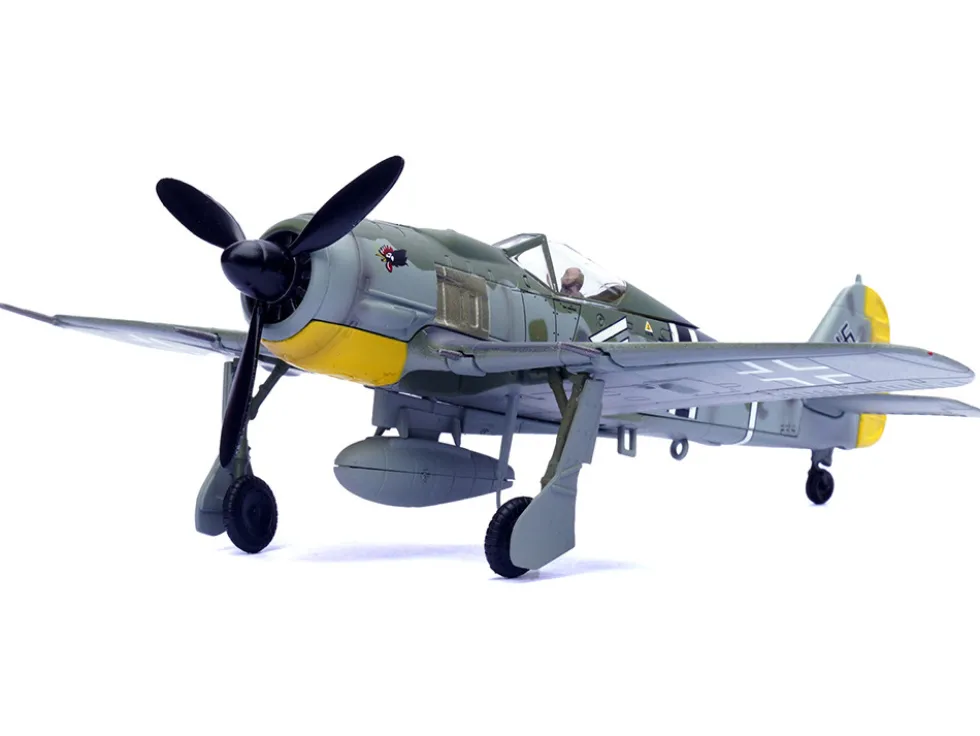 Focke-Wulf Fw 190A Aircraft "108-Victory Ace Hauptmann Hans 'Assi' Hahn, Gruppenkommandeur, III./JG 2 Richthofen, France" (1942) German Luftwaffe 1/72 Diecast Model Airplane by Legion