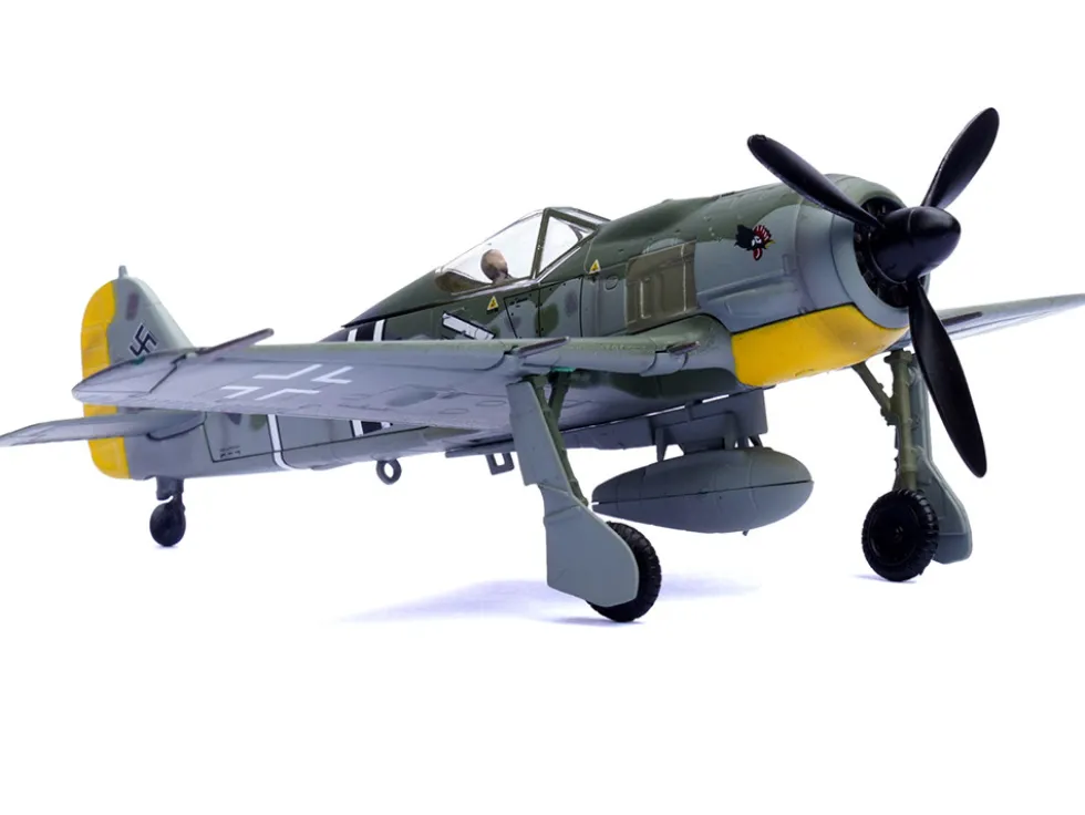 Focke-Wulf Fw 190A Aircraft "108-Victory Ace Hauptmann Hans 'Assi' Hahn, Gruppenkommandeur, III./JG 2 Richthofen, France" (1942) German Luftwaffe 1/72 Diecast Model Airplane by Legion