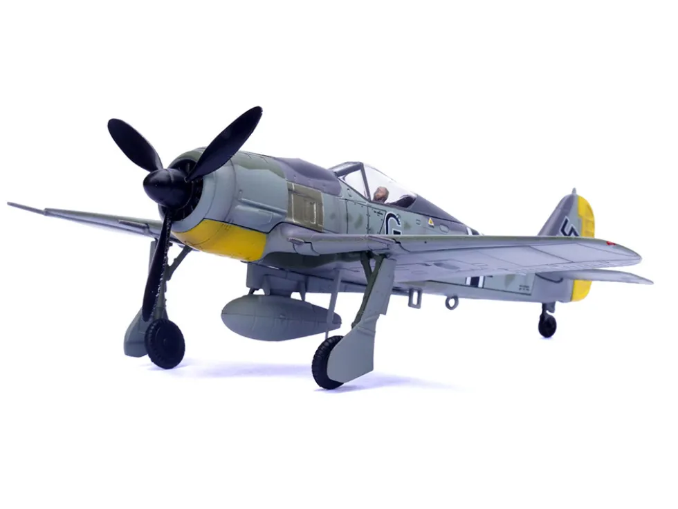 Focke-Wulf Fw 190A Aircraft "14-Victory Ace Hauptmann Wilhelm Gath, Stab/JG 26 Schlageter, France" (1942) German Luftwaffe 1/72 Diecast Model Airplane by Legion