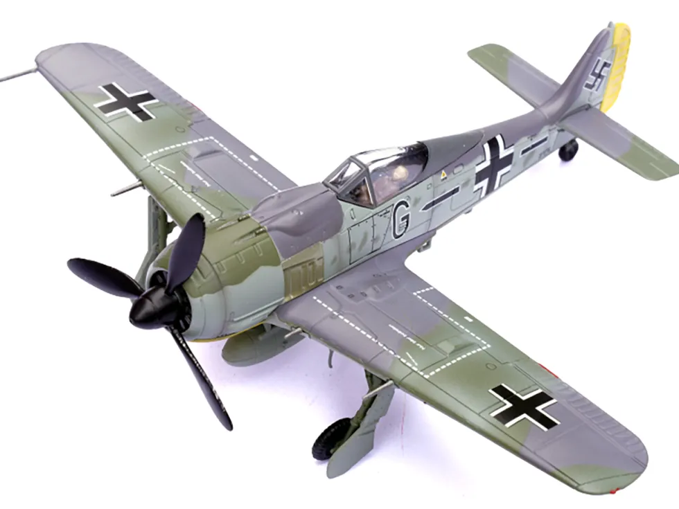 Focke-Wulf Fw 190A Aircraft "14-Victory Ace Hauptmann Wilhelm Gath, Stab/JG 26 Schlageter, France" (1942) German Luftwaffe 1/72 Diecast Model Airplane by Legion