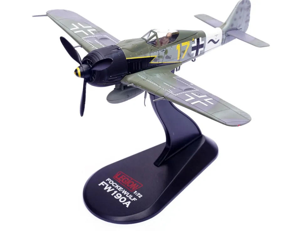 Focke-Wulf Fw 190A Aircraft "Yellow 17, 24-Victory Ace Willi Unger, 12./JG 3 Udet, Germany" (1944) German Luftwaffe 1/72 Diecast Model Airplane by Legion