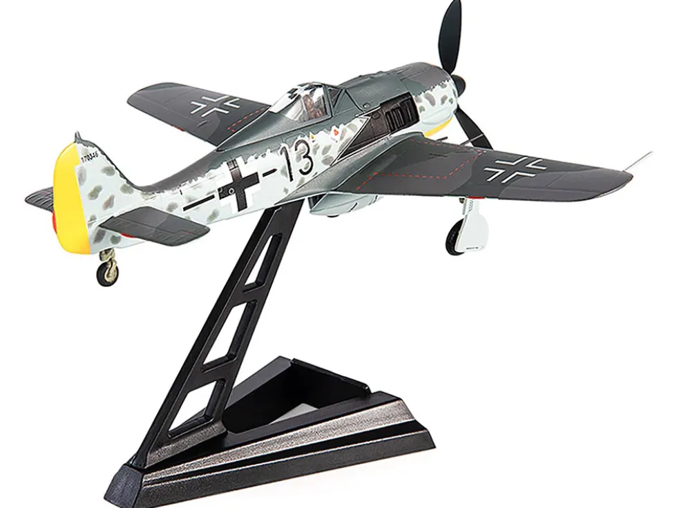 Focke Wulf Fw 190A 8 Fighter Aircraft JG 26 Schlageter France 1945 German Luftwaffe 1/72 Diecast Model JC Wings JCW-72-FW190-003