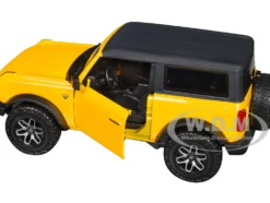 2021 Ford Bronco Badlands Yellow with Black Top 