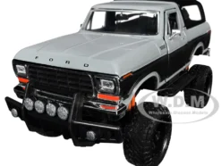 1978 Ford Bronco Custom Gray and Black Off Road Series 1/24 Diecast Model Car Motormax 79148GRY