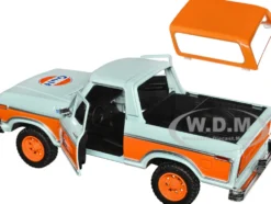1978 Ford Bronco Light Blue and Orange Gulf Oil Gulf Die Cast Collection 1/24 Diecast Model Car Motormax 79662GULF