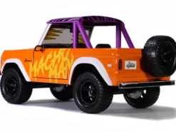 1973 Ford Bronco Pickup Truck Macho Man Randy Savage Diecast Figurine WWE 1/24 Diecast Model Car Jada 32046