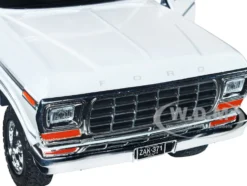 1978 Ford Bronco Police Car Unmarked White Law Enforcement and Public Service Series 1/24 Diecast Model Car Motormax 76983w