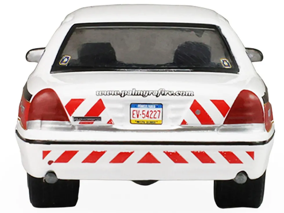 2011 Ford Crown Victoria "Palmyra, Pennsylvania Citizen's Fire Company" White with Graphics "Fire & Rescue" Series #5 1/64 Diecast Model Car by Greenlight