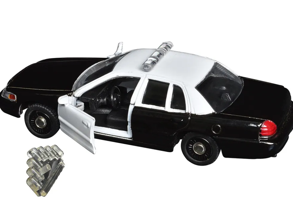 Ford Crown Victoria Police Interceptor Black and White 1/43 Diecast Model Car by Motormax