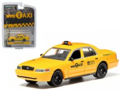 Ford Crown Victoria Yellow NYC Taxi New York City 1/64 Diecast Model Car Greenlight 29773