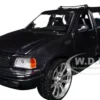 2000 Ford Expedition XLT Black Metallic "Maxx Design" "American Classics" Series 1/24 Diecast Model Car by Motormax