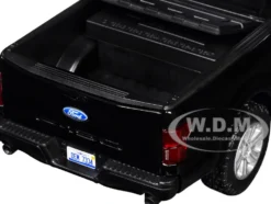 2019 Ford F-150 Lariat Crew Cab Pickup Truck Black and White with Flashing Light Bar and Front and Rear Lights and Sounds 1/27 Diecast Model Car by Motormax