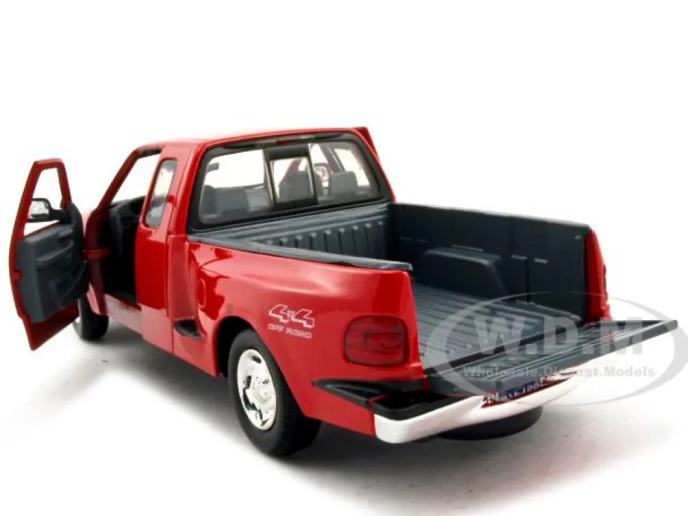 Ford F-150 Pickup Truck Flareside Supercab Red 1/24 Diecast Model Car Motormax 73284