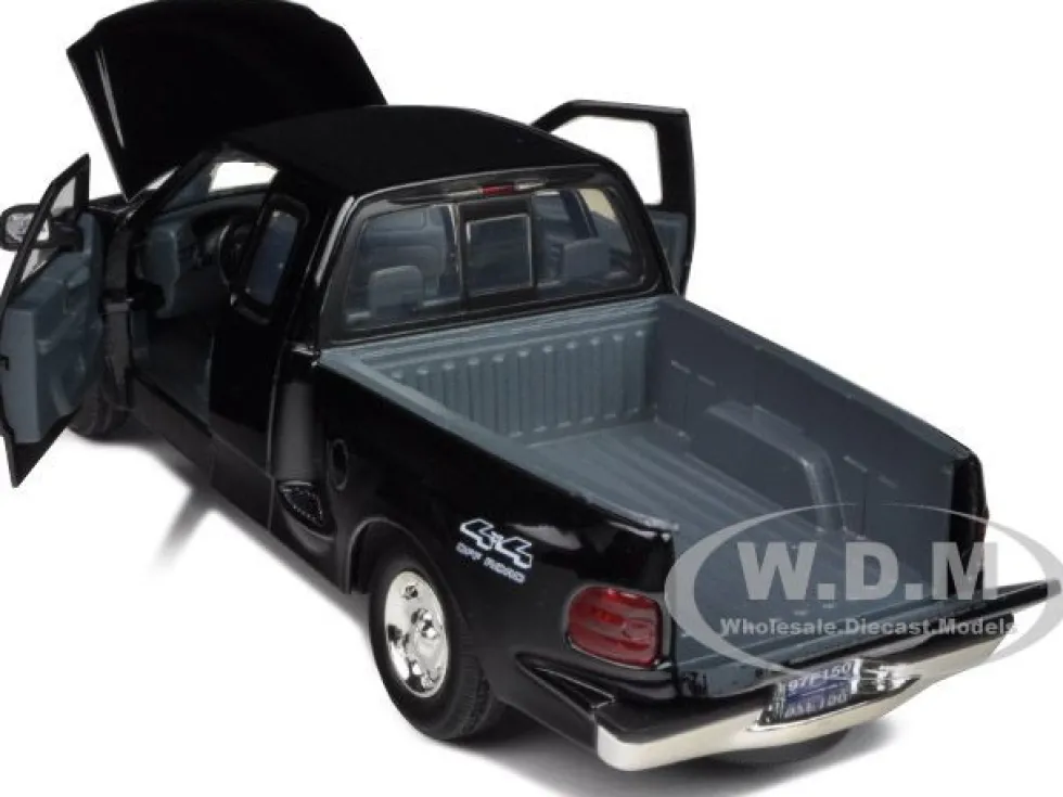 2001 Ford F-150 XLT Flareside Supercab Pickup Truck Black 1/24 Diecast Car Model Motormax 73284