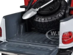 2001 Ford F-150 XLT Flareside Supercab Pickup Truck Off Road White 1/24 Diecast Model Motormax 79132