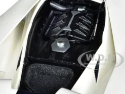 Ford GT Heritage Edition Prototype Wimbledon White Antimatter Blue Hood Stripe 1/18 Model Car Autoart 72926
