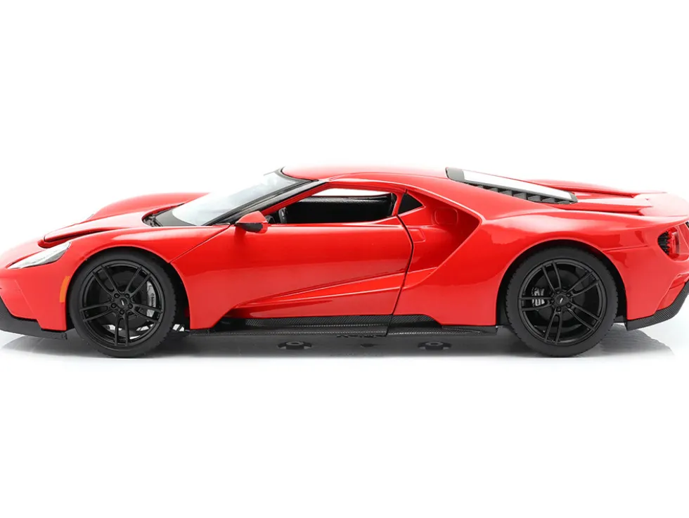 2017 Ford GT Red with Black Wheels Special Edition 1/18 Diecast Model Car Maisto 31384