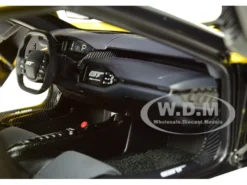 2017 Ford GT Triple Yellow Black Stripes 1/18 Model Car Autoart 72944
