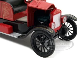 1926 Ford Model T Fire Engine Red/Black 1/32 Diecast Model Car Signature Models 32313