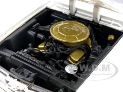 1964 1/2 Ford Mustang Convertible Cream 1/18 Diecast Car Model Motormax 73145