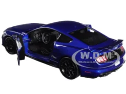 2018 Ford Mustang GT 5.0 Blue Black Wheels 1/24 Diecast Model Car Motormax 79352