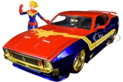 1973 Ford Mustang Mach 1 Captain Marvel Diecast Figurine Avengers Marvel Series 1/24 Diecast Model Car Jada 31193