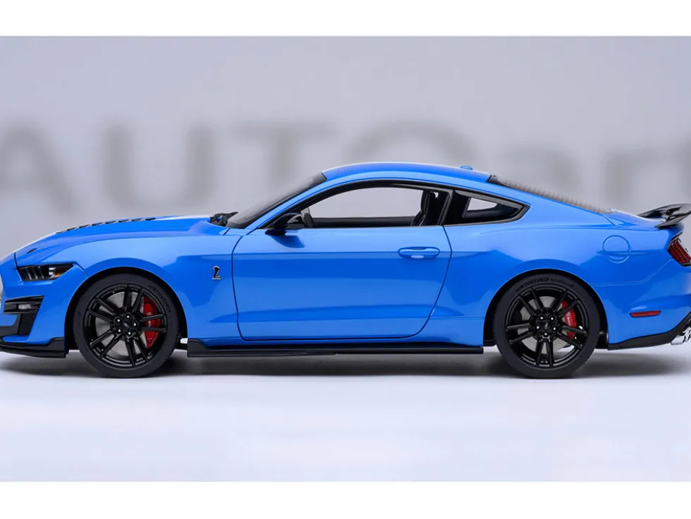 Ford Mustang Shelby GT500 Grabber Blue with White Stripes 1/18 Model Car by Autoart