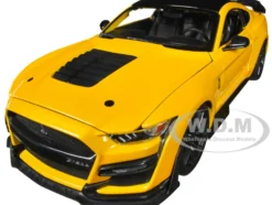 2020 Ford Mustang Shelby GT500 Yellow with Black Top Special Edition 1/18 Diecast Model Car Maisto 31452YL