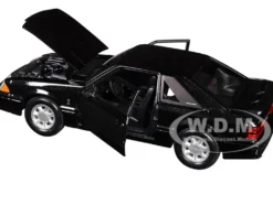 1993 Ford Mustang SVT Cobra Black "Special Edition" Series 1/24 Diecast Model Car by Maisto